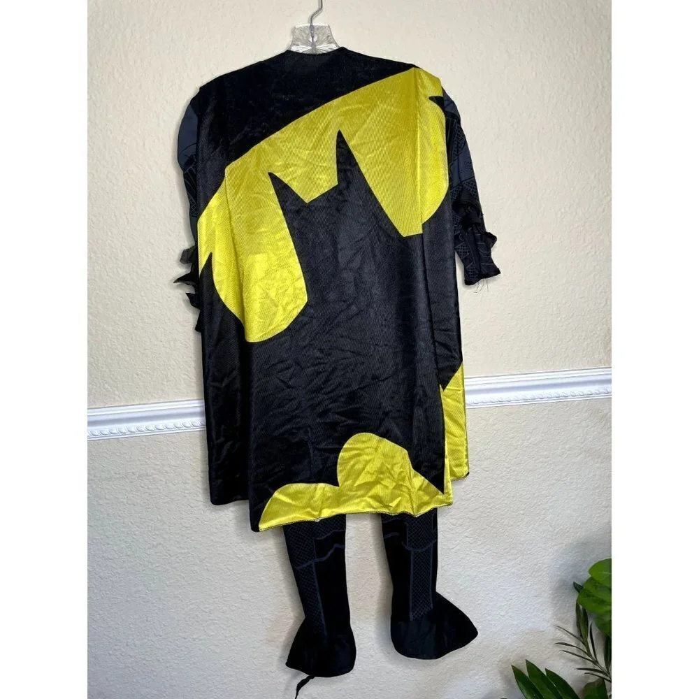 Batman Kid's SZ Small 8-10 Costume Rubie's Costumes With Cape